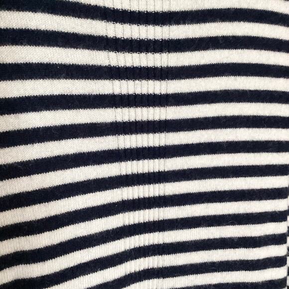 The Mercer N.Y. Black Ivory Striped 100% Cashmere Turtleneck Sweater 38 M - Picture 8 of 9